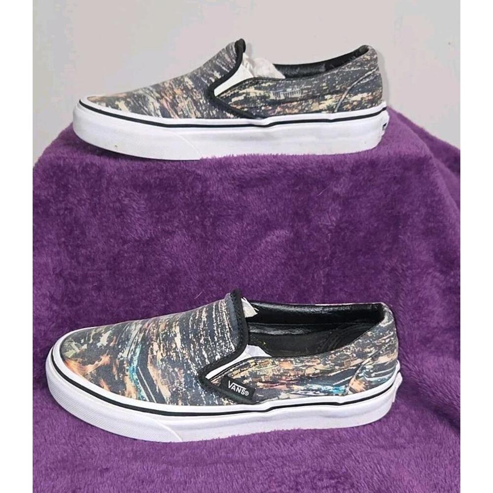 Vans Off The Wall Slip-On Women's 5, Men's 3.5 City Lights Skyline Skater Shoes